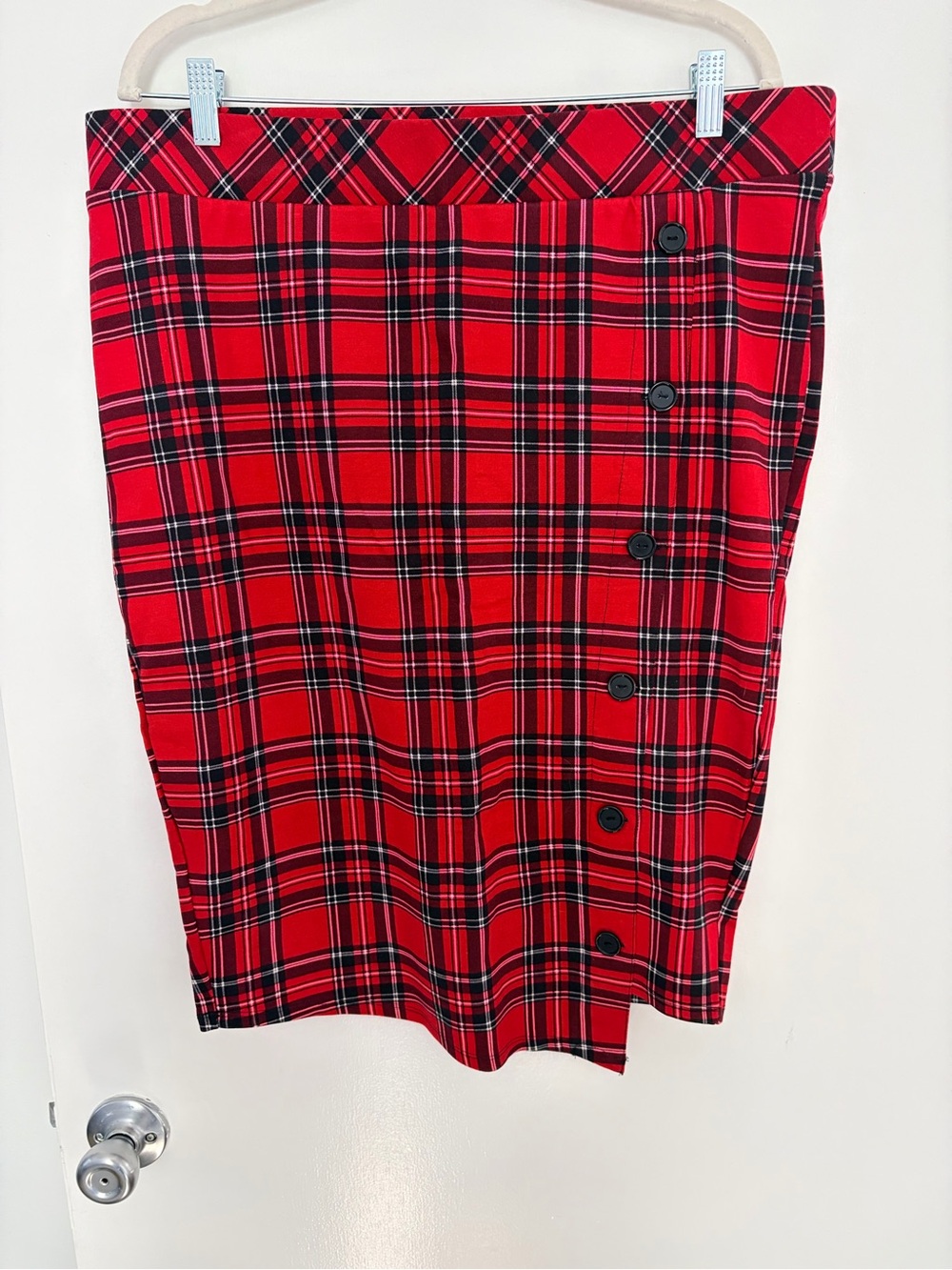 Torrid Retro Chic Red Tartan Plaid Pencil Skirt Size 2X Button Front NWOT
